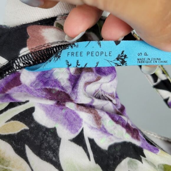 Free People Floral Sleeveless Blouse. Multi-Colored SP#26 - Picture 8 of 13